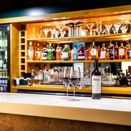 Ibis Budget London Heathrow Terminal 5 מלון