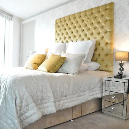 Apartment Luxurious 1 Bedroom With Gym And Roof Terrace London