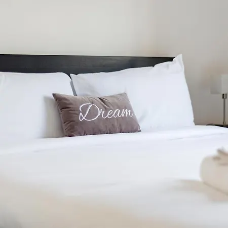 Apartment Stunning One Bedroom In Location London