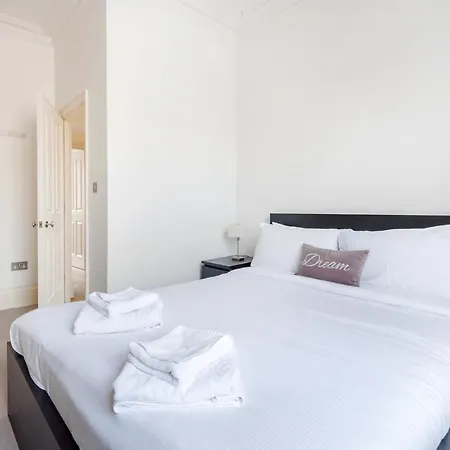 Stunning One Bedroom In Location