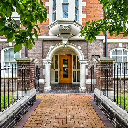 By Rehoboth - Lord's - St John's Wood Apartment