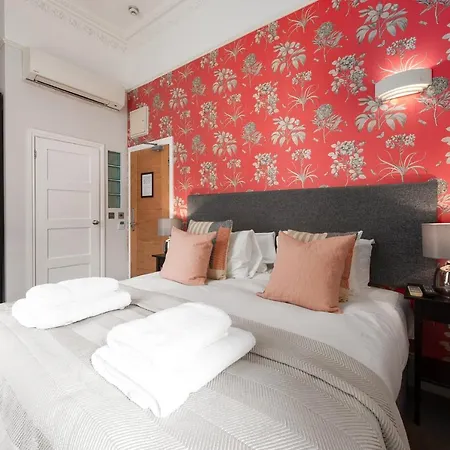Notting Hill By Capital 4* לונדון