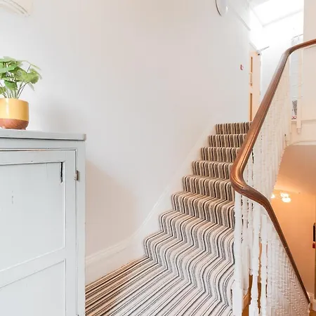 Notting Hill By Capital 4*