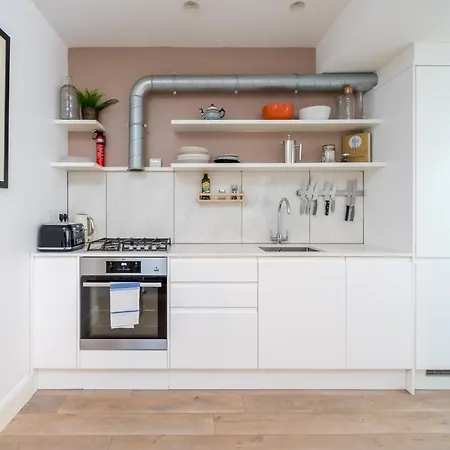 Stylish Flat With Garden In Notting Hill Apartment