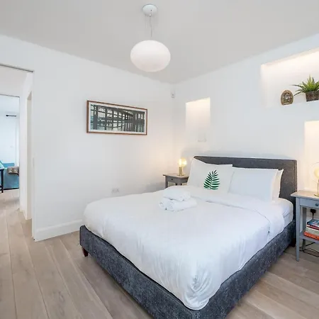 Stylish Flat With Garden In Notting Hill *