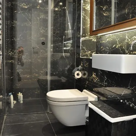 Luxurious 1 Bedroom With Gym And Roof Terrace *