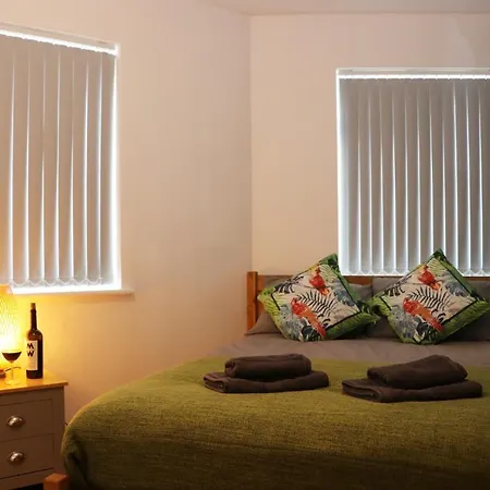 Modern Newgate - Kingsbury Underground, All Local Amenities On Your Doorstep Apartment *