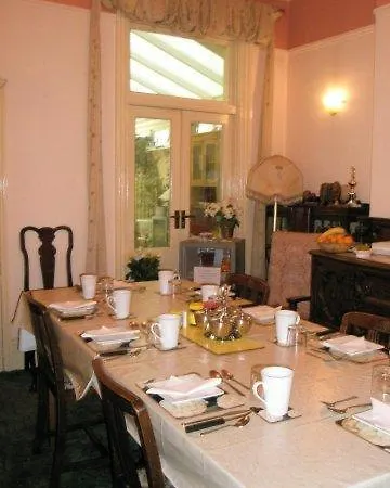 Bed & Breakfast Kew Gardens National Archives Forest Road London