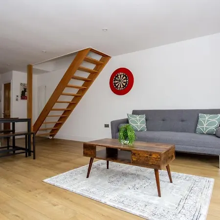 Spacious 3 Bedroom With Large Balcony *