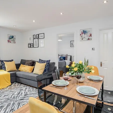 Apartment Stunning 2-bed Apt - Free Parking - Camden - - Zoo - Shop - Events *
