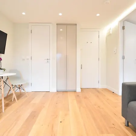 Earls Court East Serviced By Stayprime Ξενοδοχείο με διαμερίσματα 3*