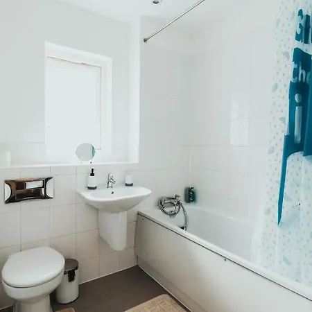 Barking,dagenham Leisure And Contractors * Barking (Greater London)
