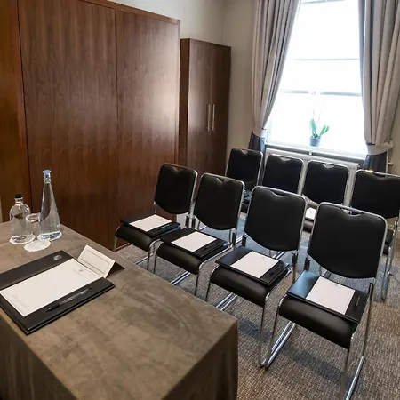 Gem Langham Court 4* London