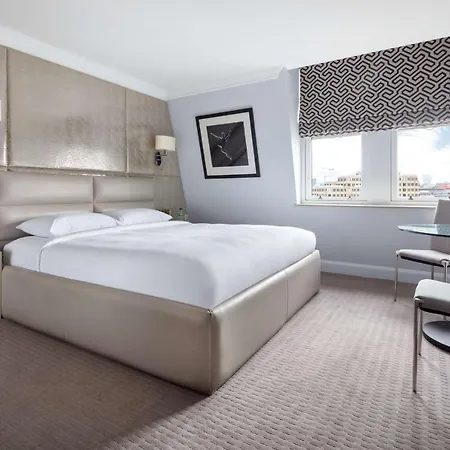 Radisson Blu Hotel, Mercer Street מלון