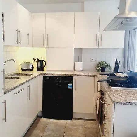 Luxury Canary Wharf With Free Parking Apartment *