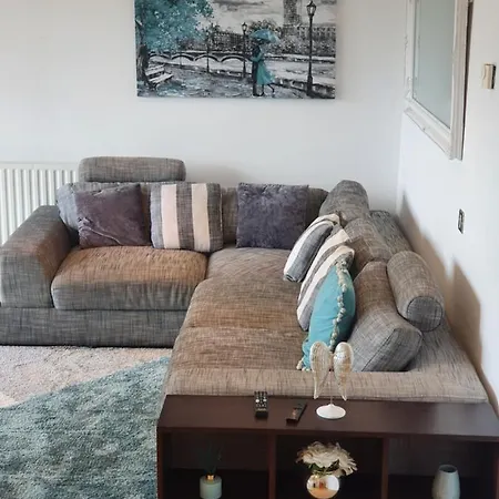 Luxury Canary Wharf With Free Parking Apartment *