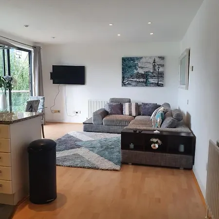 Luxury Canary Wharf With Free Parking Apartment *