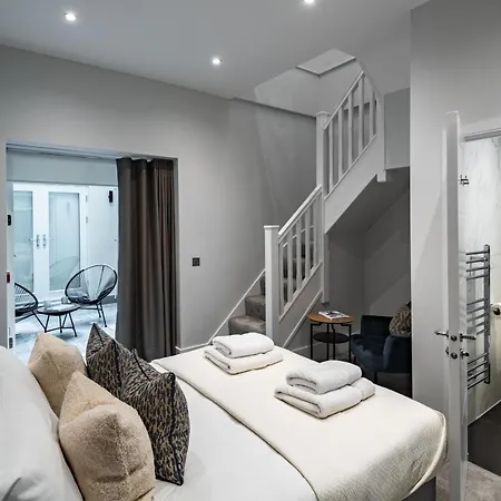 Queensberry Place By Stayo