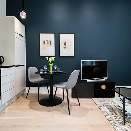 Queensberry Place By Stayo Apartment *