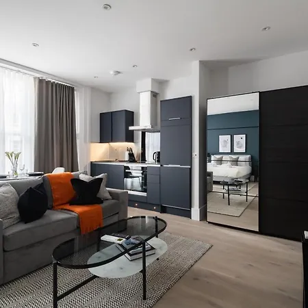 Queensberry Place By Stayo Apartment