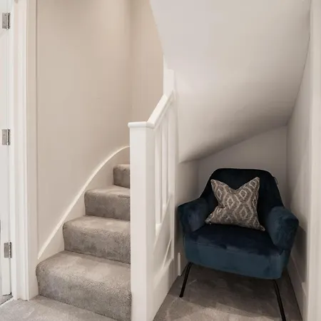 Queensberry Place By Stayo