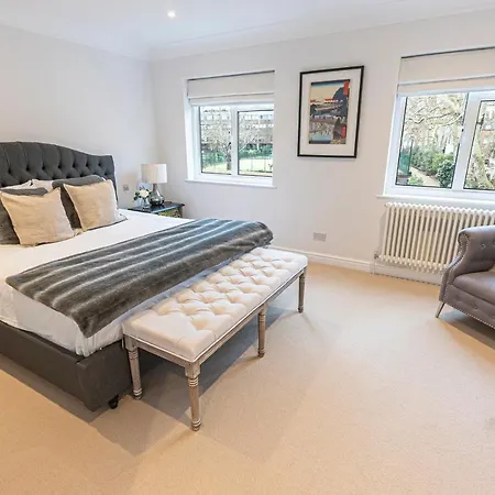 Joivy Stunning 3 Bed,2 Bath House With Roof Terrace In Chelsea * London