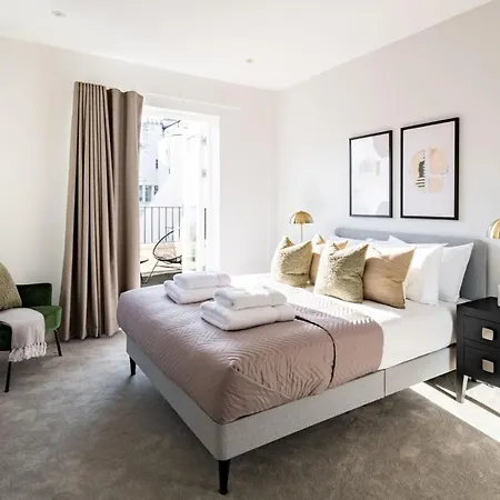 Queensberry Place By Stayo Apartment