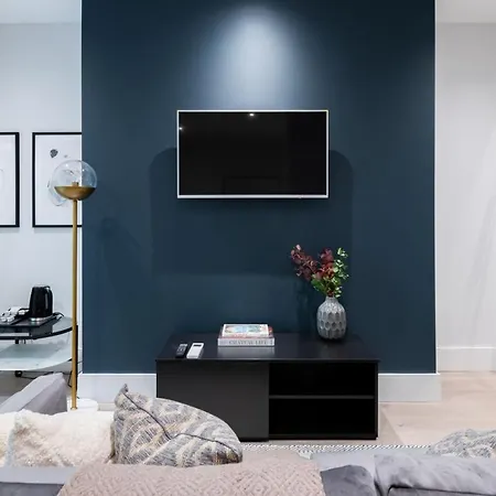 Queensberry Place By Stayo London