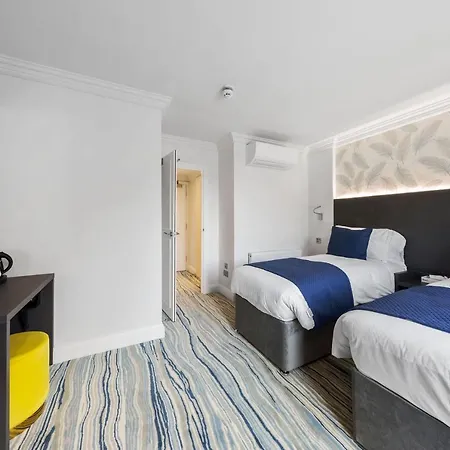Hotel Commodore