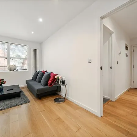 Camberwell Modern Deluxe 1 Bedroom Apartment *