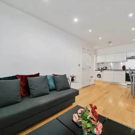 Camberwell Modern Deluxe 1 Bedroom *