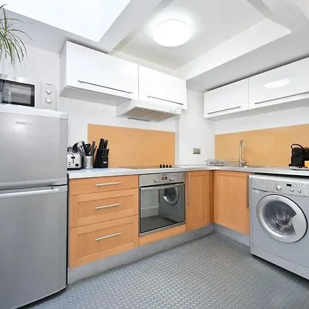 Appartamento Soho, Piccadilly & Chinatown - Two Bedroom & Two Double Beds Londra