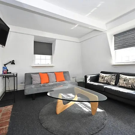 Appartamento Soho, Piccadilly & Chinatown - Two Bedroom & Two Double Beds Londra