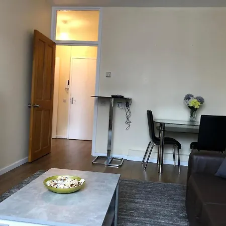 Apartment Entire Flat Very Comfortable 1 Bedroom London