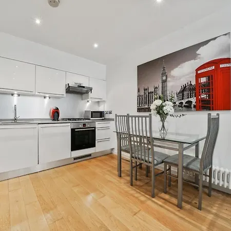 Camberwell Modern Deluxe 1 Bedroom