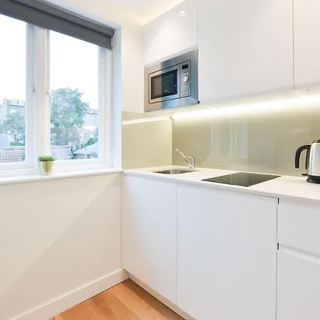 Earls Court West Serviced By Concept Aparthotel 3*