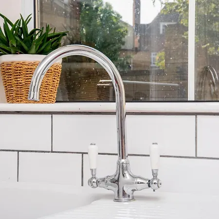 Appartement Pass The Keys Bright & Spacious Flat In Trendy East Dulwich Londen