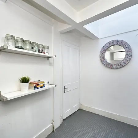 Appartamento Soho, Piccadilly & Chinatown - Two Bedroom & Two Double Beds