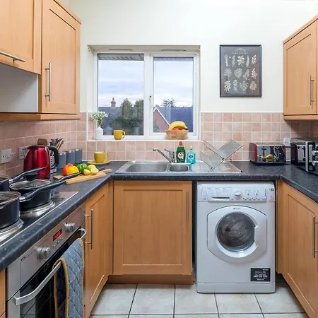Cozy 2 Bed Flat Walking Distance From Excel *