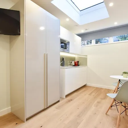 Earls Court East Serviced By Stayprime 3* Λονδίνο