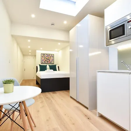 Earls Court East Serviced By Stayprime Londýn