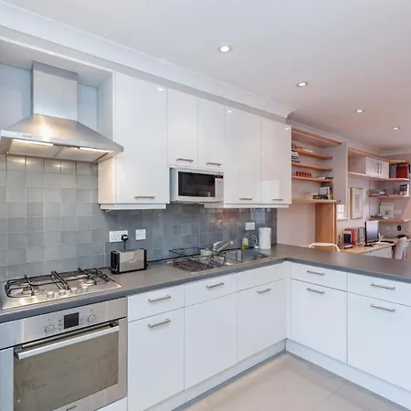 Beautiful 1 Bedroom In Victoria London