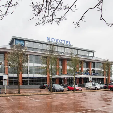 Novotel London Heathrow Airport T1 T2 And T3 4*
