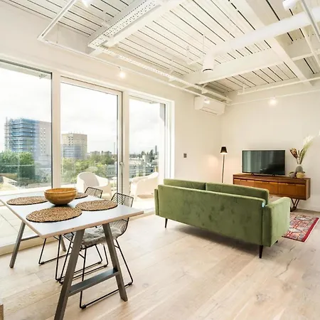 Luxury 2bd Flat Wterrace And Amazing Views *