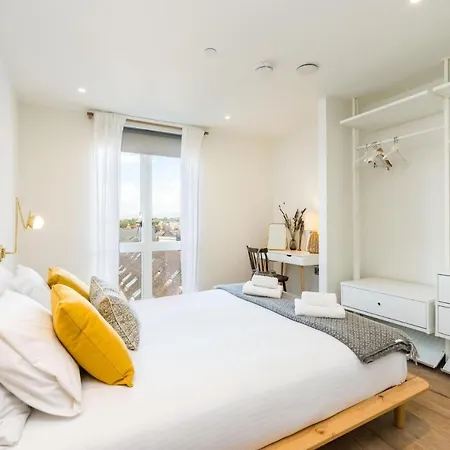 Apartment Luxury 2bd Flat Wterrace And Amazing Views London