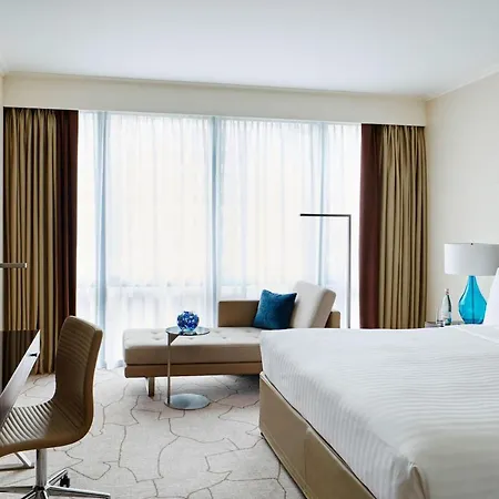 Marriott Canary Wharf 5* 런던
