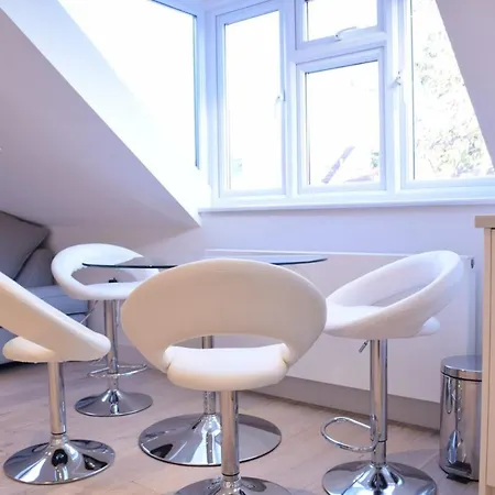 Apartment Stylish 2 Bed In West Hampstead
