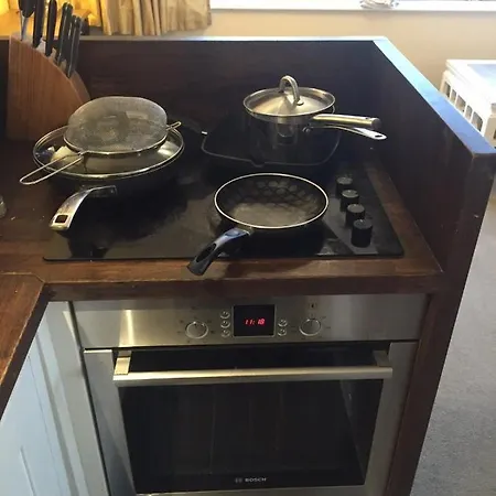 Lovely 2 Bedroom On The Corner Of Portobello Road * London