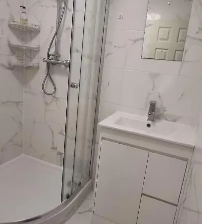 Abbey Bed & Breakfast London