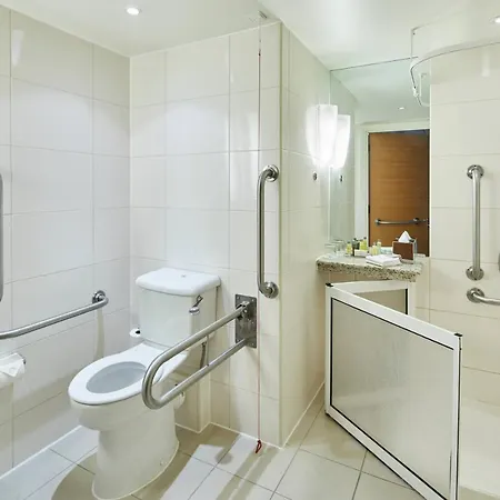Marriott Canary Wharf 5* 런던